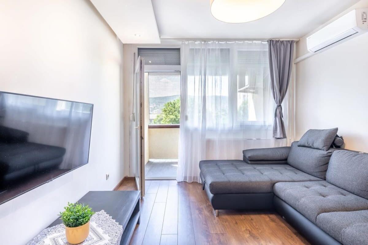 Cozy Quiet Apartment With A Balcony Budapeşte Dış mekan fotoğraf