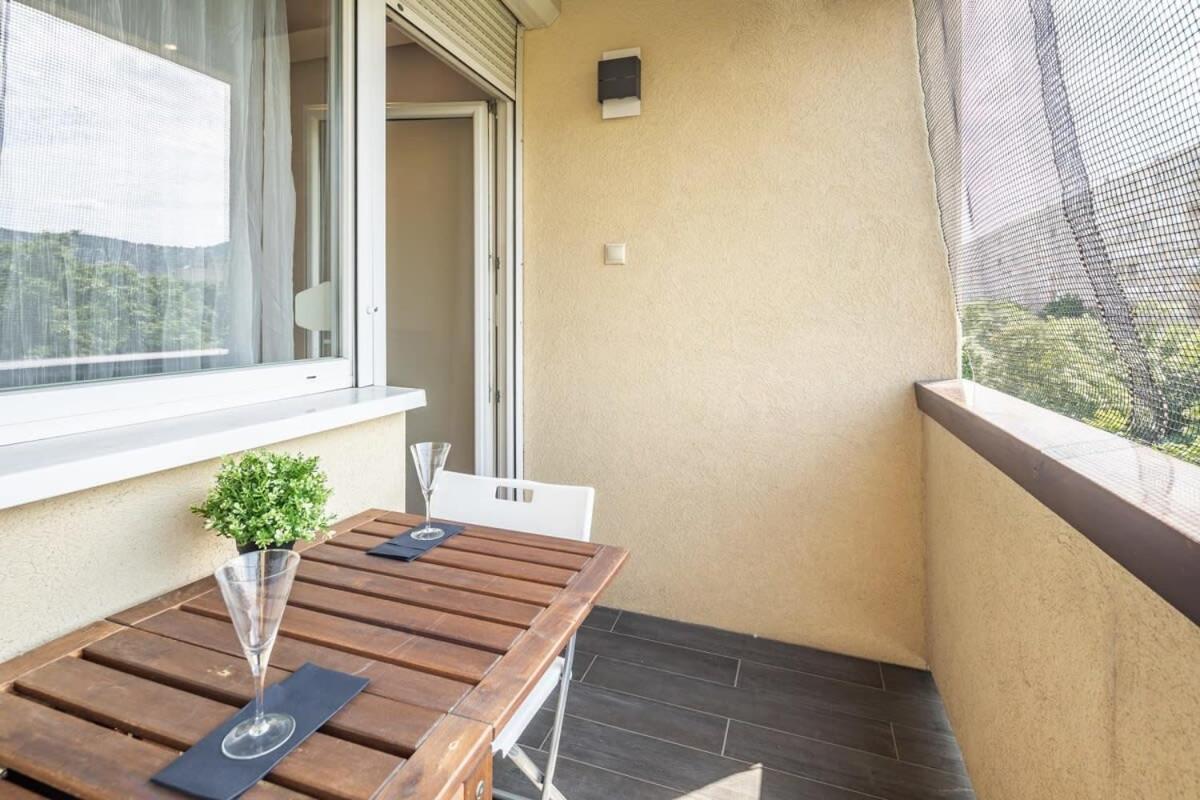 Cozy Quiet Apartment With A Balcony Budapeşte Dış mekan fotoğraf