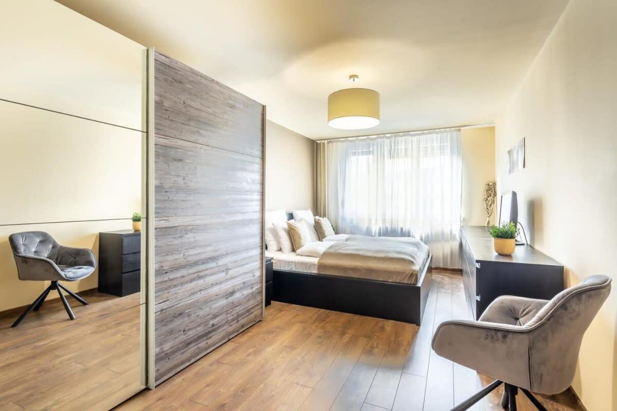 Cozy Quiet Apartment With A Balcony Budapeşte Dış mekan fotoğraf
