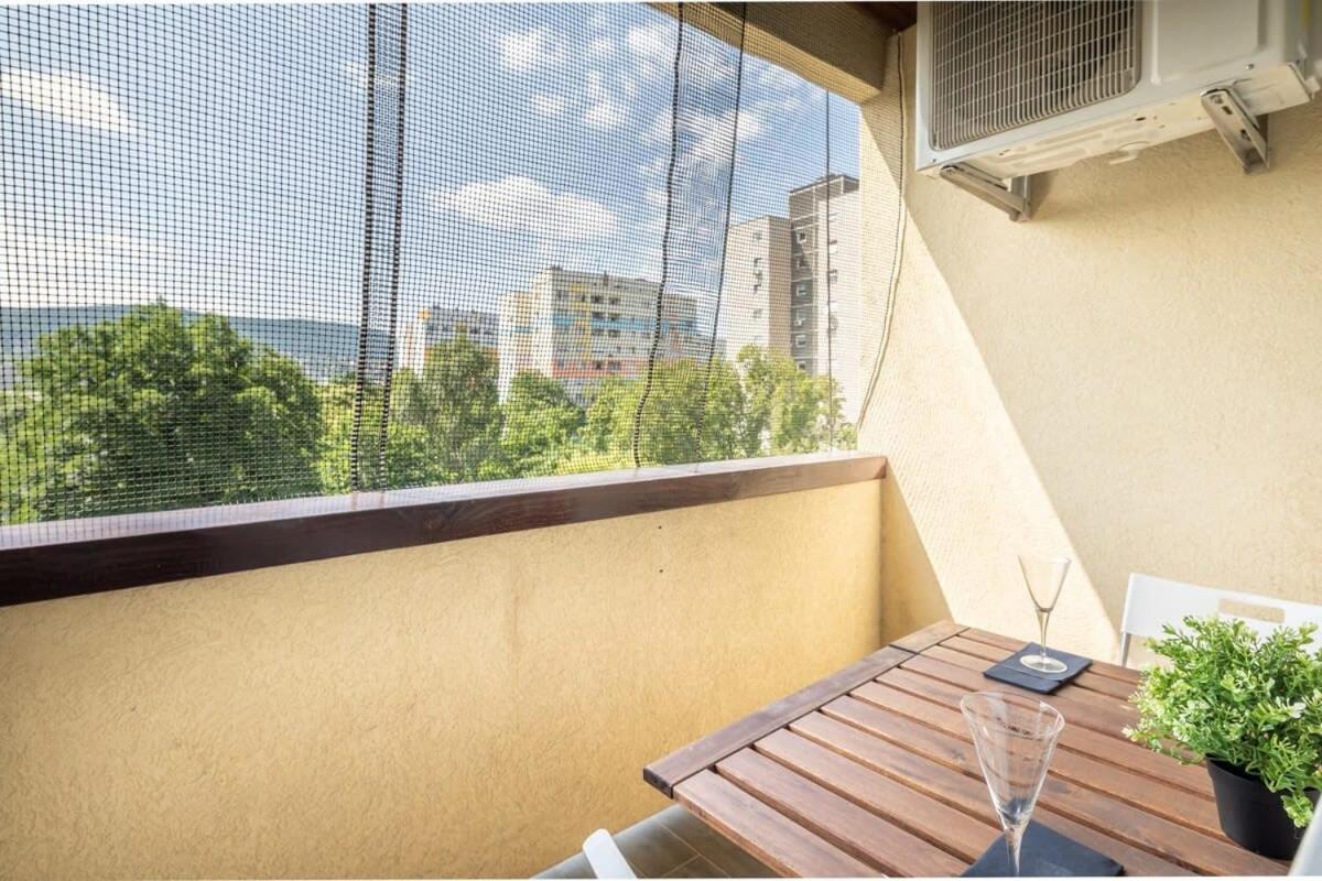 Cozy Quiet Apartment With A Balcony Budapeşte Dış mekan fotoğraf